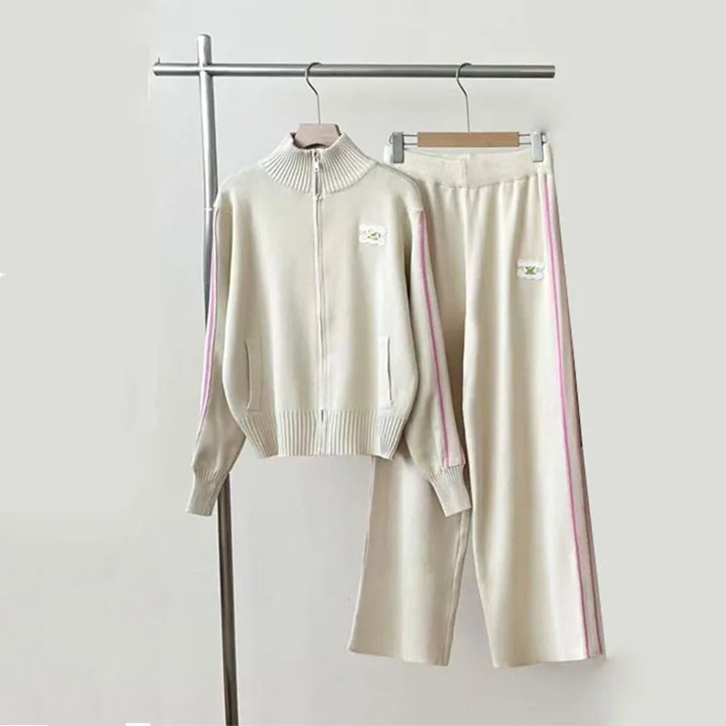 2024 new slim fit knitted two-piece sports style zipper top and wide leg pants multifunctional high-end set new repair - Image 3
