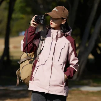 Plus Size Women's Three-in-One Detachable Outdoor Winter Outfit Silver Fox Fur Lined Windproof Waterproof Climbing Jacket Trendy