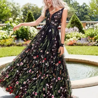 2025 Sexy Deep V Sleeveless Embroidered Dress Sexy Slim Backless Big Swing Skirt Ball Gown Long Skirt