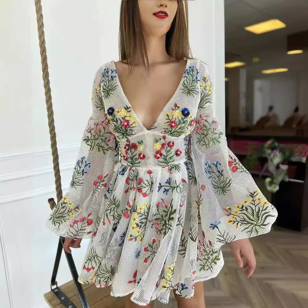 2025 Summer New Women's Mesh Embroidered Design Lantern Sleeve Fairy Birthday Party Dress - Image 3